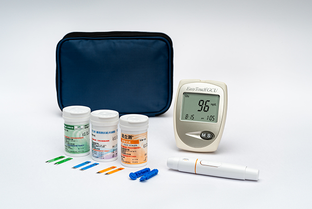 EasyTouch易立測居家多功能血糖機 血糖/膽固醇/尿酸多功能監測系統